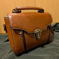 ブラウン ショルダーバッグ 中型