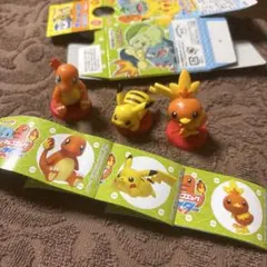 チョコエッグ　ポケットモンスター　旅立ちの３匹　ヒトカゲ　ピカチュウ アチャモ