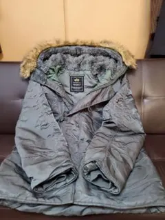 アルファインダストリーズN-3Bフライトジャケット　緑