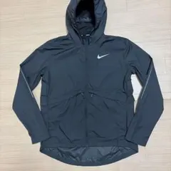 ほぼ未使用 ナイキ レディース ランニング ナイロンジャケット M ブラック