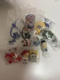 ガチャガチャまとめ売りアンパンマンめじるしトイストーリーたまごっちはなかっぱ