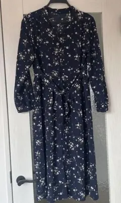 花柄　シャツワンピース　小花柄