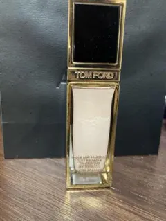 TOM FORD リキッドファンデーションのサムネイル