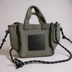 Item thumbnail for item 6cb3a8c3-95cf-48a0-ae0c-d6e9acdb5f9b