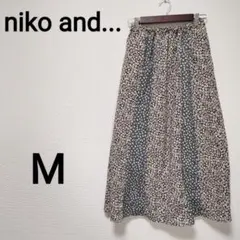 niko and...　М　ロングフレアスカート　小花柄　ウエストゴム　2481