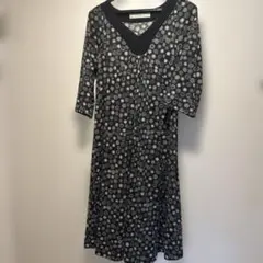 黒と白の円形模様 七分袖ワンピースマタニティ商品ですが普段着としても使用できます