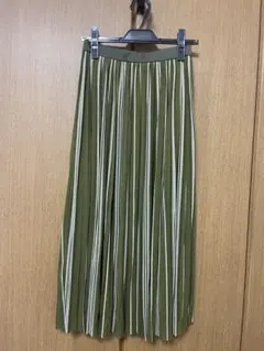 【新品未使用タグ付き】COMME CA ISM プリーツスカート