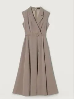 anuans ダブルサテンノースリーブ　ワンピース　ベージュ　ベルトなし