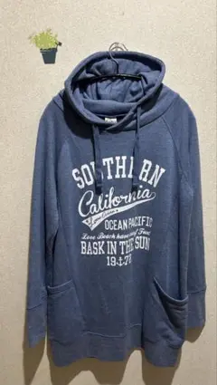 ＯＰ　　Ocean Pacific フード付き パーカーLサイズのサムネイル
