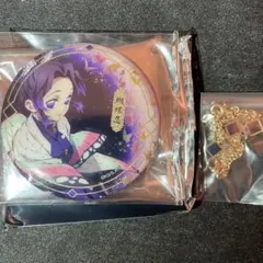 胡蝶しのぶ　鬼滅の刃　ジュエリー箔押し缶バッジ　限定品