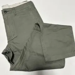 UNIQLO オリーブグリーン チノパン 76cm
