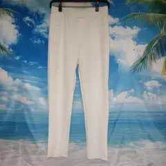 ホワイト スリムフィットパンツ