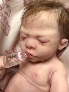 海外作家様の一点ものフルシリコンリボーンドール