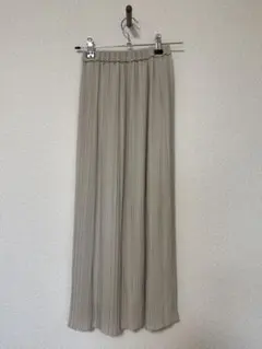 ベージュ プリーツスカート Mサイズ　UNIQLO ユニクロ