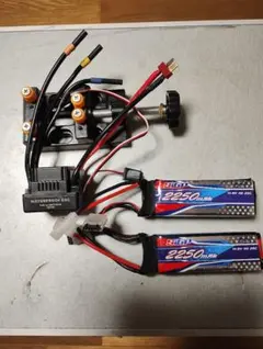 防水４セル対応ブラシレスモーター用ESC 120A & 2250mAh４セル2個のサムネイル