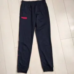 UNDER ARMOUR ブラックジャージ YXL（160）