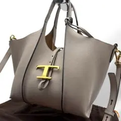 トッズ ショルダーバッグ 2way T タイムレス レザー 金具ロゴ ベージュ系のサムネイル