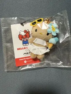 ハローキティLOWRYS FARM　Me％　トイキーホルダー2 日焼け水着キティ