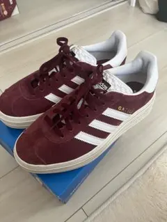 Item thumbnail for item 57ea94b1-8dd1-454e-ba7f-29c5f5f87cfa