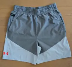Under Armour グレー ホワイト ショートパンツ LG