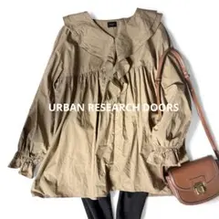 URBAN RESEARCH DOORS ラッフルフリルブラウス