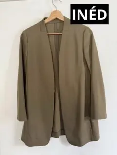 イネド ノーカラージャケット