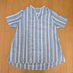 グレーよりの青と白のストライプ 半袖シャツ
