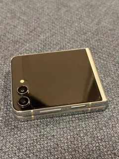 Galaxy Z Flip5 韓国版（SIMフリー） 訳あり格安のサムネイル