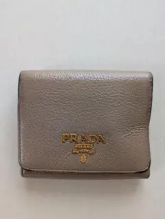 PRADA 三つ折り財布 ベージュ