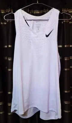 未使用 ナイキ エアロスイフト シングレット ホワイト サイズ L
