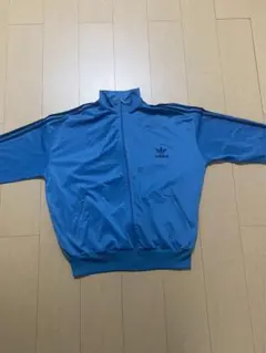 Item thumbnail for item 7651e086-4d3b-4b63-b23c-725f3a7d29ab