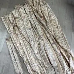 ドレープカーテン　オーダーカーテン　花柄　厚め生地　200cm×130cmのサムネイル
