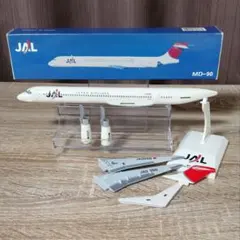 Item thumbnail for item f9983065-49b0-40cc-aac2-08c87ebf912d