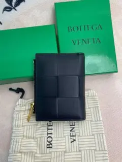 BOTTEGA VENETA二つ折り財布 イントレチャート ブラック 箱付き