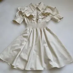 rienda アイボリー フリル付き 半袖膝丈ワンピースMサイズ