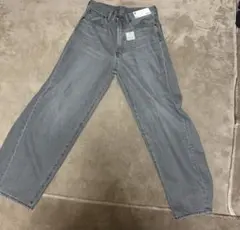 GUグレー ハイウエスト ストレートデニム