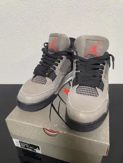 極美品Nike Air Jordan 4 