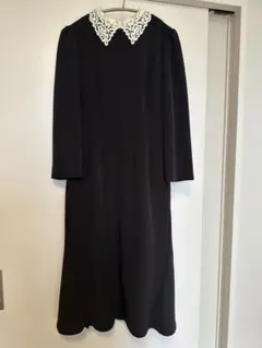 【セルフォード】刺繍レース襟付きブラックワンピース