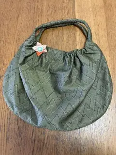 ハンドメイド 新品未使用 和風 オリーブグリーンのグラニーバッグ 花のブローチ付