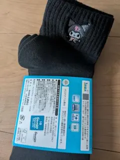 新品♪ キャラクター靴下 23-25cm 黒サンリオ　クロミ　３足セット