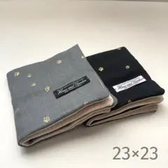 肉球 ブラック グレー シンプル 大人 ハンカチ 23×23 猫 犬 あしあと