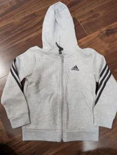 adidas グレー フード付きパーカー☆
