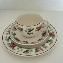 廃盤品　ウェッジウッド　プレート3枚セット 廃盤品 ウェッジウッド プレート3枚セット 廃盤品ウェッジウッド