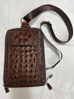 【再度値下げ】クロコダイル風合成皮革ショルダーバッグ