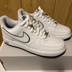 Nike Air Force 1 ホワイト スニーカー