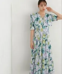 JILL by JILLSTUARTシャドウローズプリントワンピース　Sサイズ