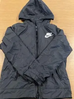 Nike フード付きジャケット 黒　キッズsサイズ