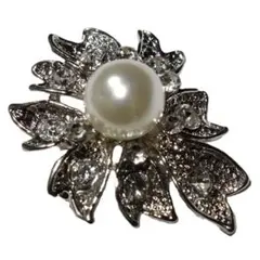花　ラインストーン　人工真珠　ピンブローチ　ピンバッジ　バッジ　ラペルピン　①