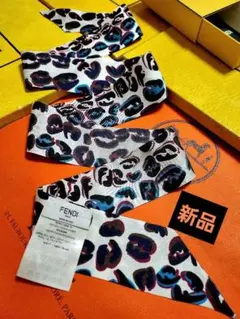 美品】 フェンディ FENDI ラッピー 星座 ピンク フカーフ タグあり