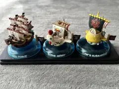 ワンピース　潜水艦のゆらゆら海賊船コレクション　3個セット
